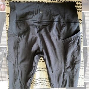 Black High Rise Lululemon Leggings 🖤